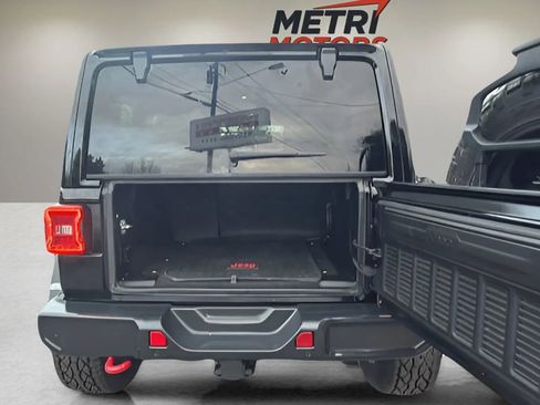 Used 2018 Jeep Wrangler Unlimited Rubicon image 29