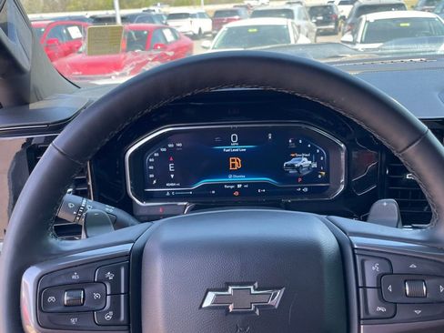 Used 2024 Chevrolet Silverado 1500 ZR2 w/ Technology Package AWD/4WD image 14