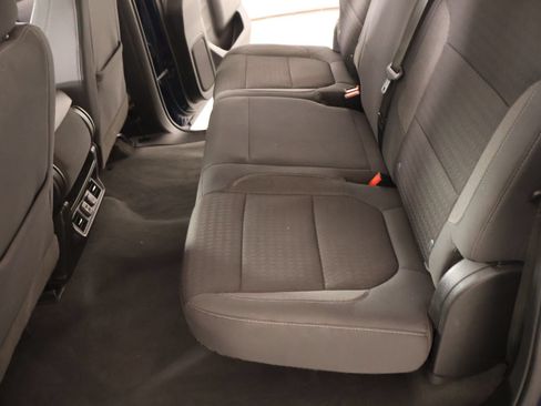 Used 2021 Chevrolet Silverado 1500 LT AWD/4WD image 12