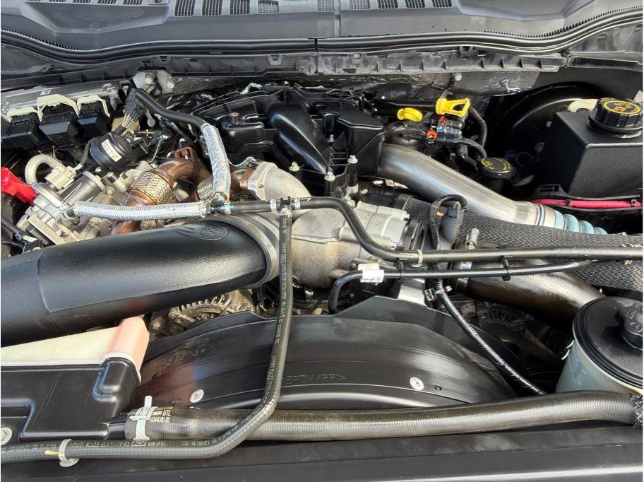 Used 2018 Ford F250 Lariat w/ Lariat Ultimate Package AWD/4WD image 21