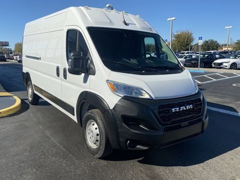 Used 2023 RAM ProMaster 2500 image 2