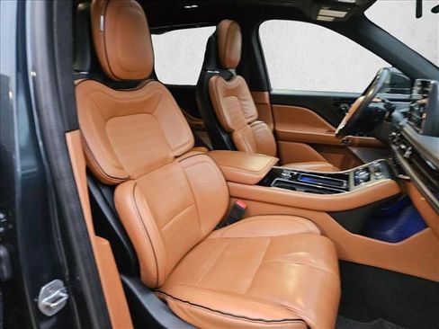 Used 2023 Lincoln Aviator Black Label w/ Dynamic Handling Package image 19