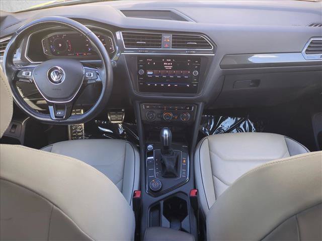Used 2020 Volkswagen Tiguan SEL Premium R-Line AWD/4WD image 17