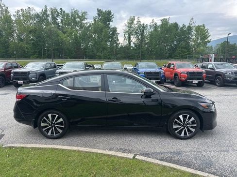 New 2025 Nissan Sentra SV w/ SV Premium Package image 4