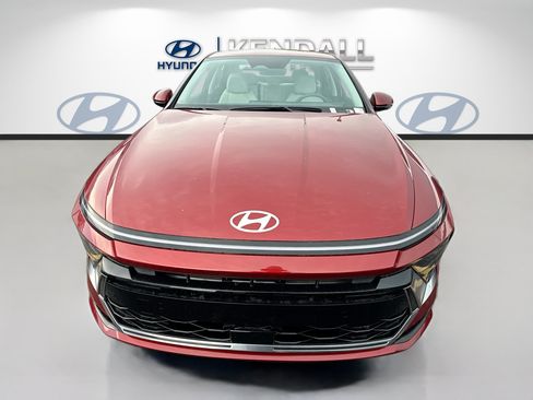 New 2026 Hyundai Sonata SEL FWD image 2