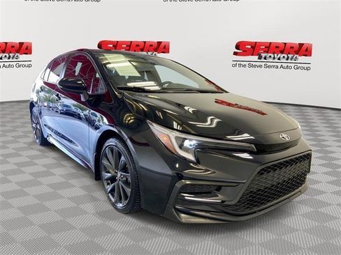 Certified 2025 Toyota Corolla SE image 1