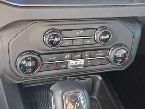 Used 2025 Ford Bronco Big Bend AWD/4WD image 25