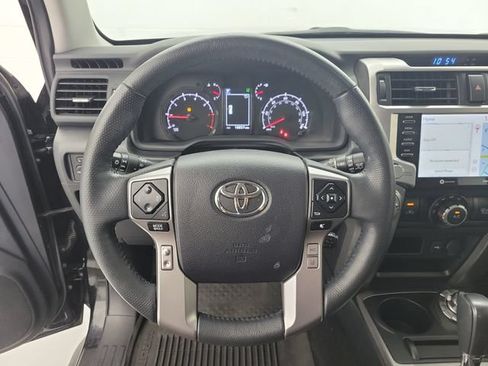 Used 2024 Toyota 4Runner SR5 Premium w/ Moonroof Package AWD/4WD image 20