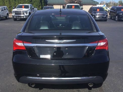 Used 2012 Chrysler 200 Limited FWD image 4