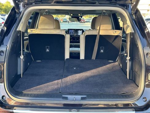 Certified 2022 Toyota Highlander Platinum image 15