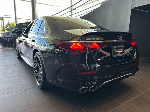 New 2026 Mercedes-Benz E 53 AMG e 4MATIC Sedan image 5