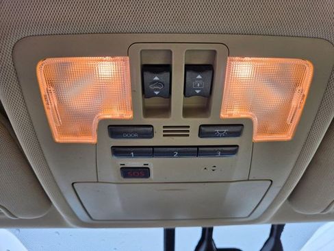 Used 2016 Toyota Highlander Limited Platinum image 8