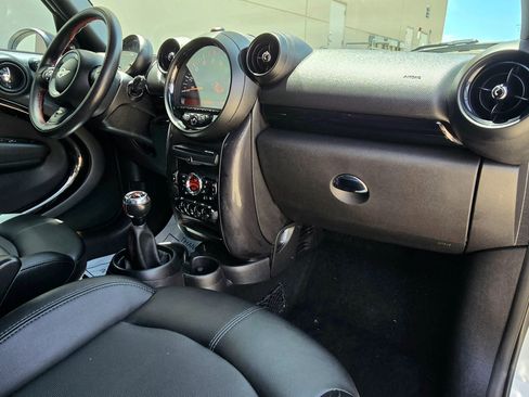 Used 2016 MINI Cooper Countryman FWD image 25