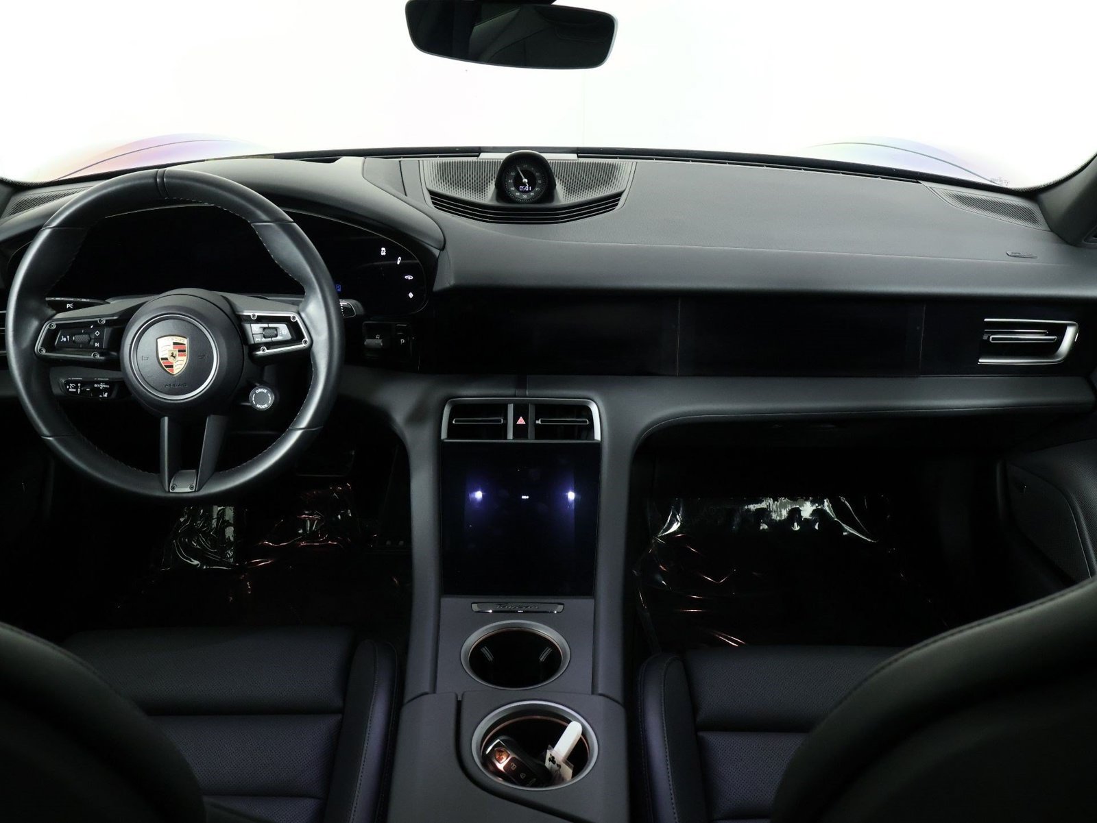Certified 2025 Porsche Taycan RWD image 11