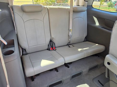 Used 2014 GMC Acadia SLT FWD image 31