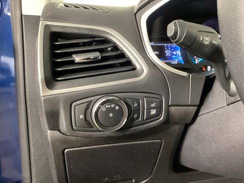 Used 2021 Ford Edge SEL w/ Convenience Package AWD/4WD image 24