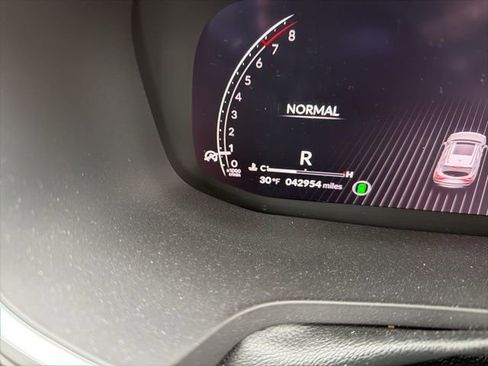 Used 2024 Acura MDX SH-AWD w/ Technology Package image 6