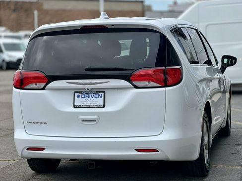 Used 2017 Chrysler Pacifica LX w/ Tire & Wheel Group FWD image 35