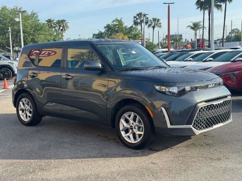 Certified 2025 Kia Soul LX image 7