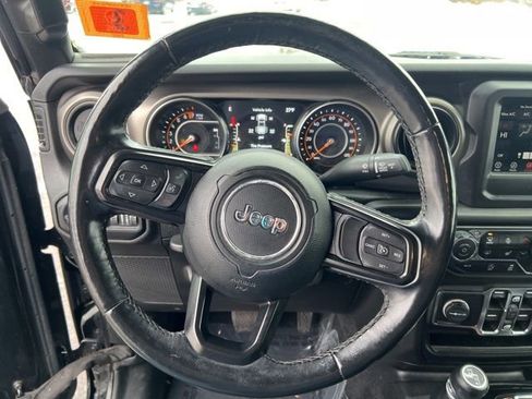 Used 2021 Jeep Gladiator Sport image 27