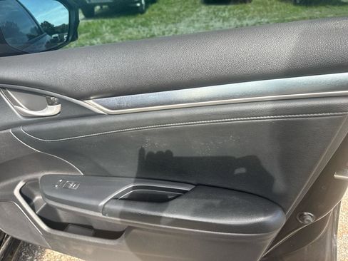 Used 2016 Honda Civic EX-L image 12