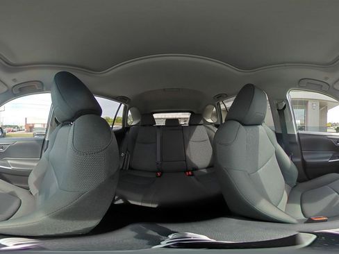 Used 2025 Toyota RAV4 XLE w/ Convenience Package image 43