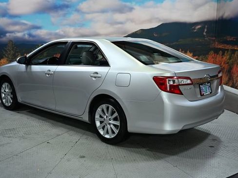 Used 2012 Toyota Camry SE image 6