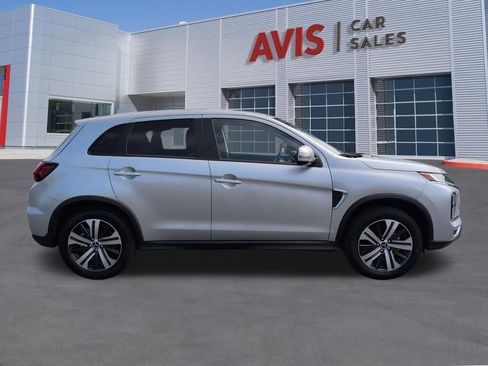 Used 2025 Mitsubishi Outlander Sport SE AWD/4WD image 5