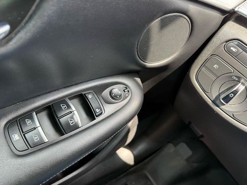Used 2019 INFINITI QX50 Luxe FWD image 32