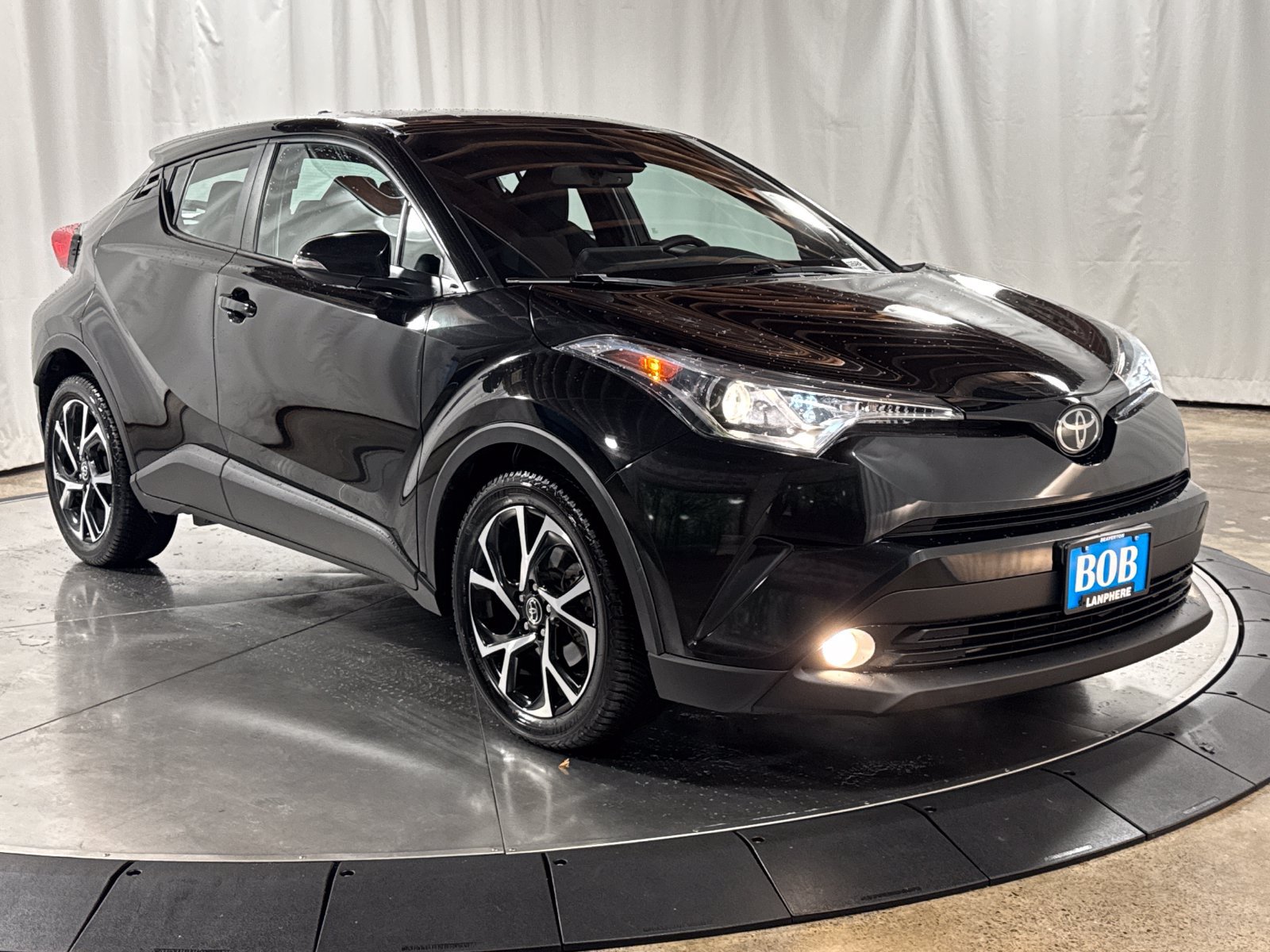 Used 2018 Toyota C-HR XLE FWD image 7