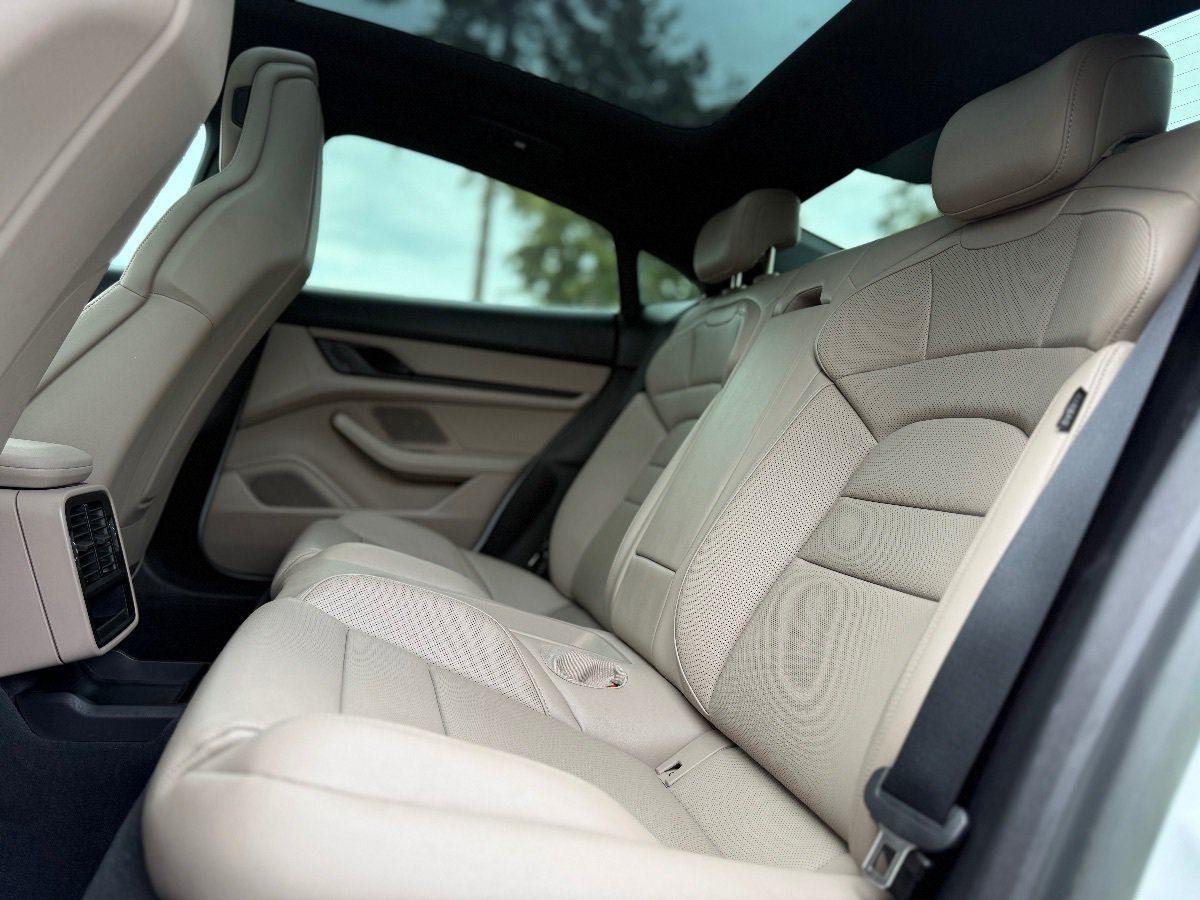 Used 2023 Porsche Taycan RWD image 19