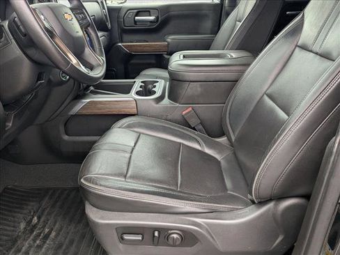 Used 2021 Chevrolet Silverado 1500 High Country w/ Technology Package image 15