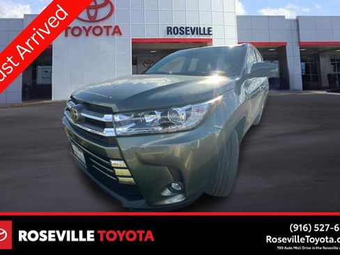 Used 2019 Toyota Highlander Limited AWD/4WD image 1