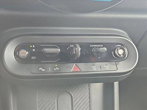 Used 2025 MINI Cooper S FWD image 15