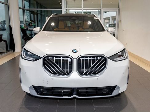 New 2026 BMW X3 xDrive30 w/ Premium Package image 2