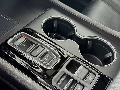 Used 2023 Honda Pilot Touring image 18