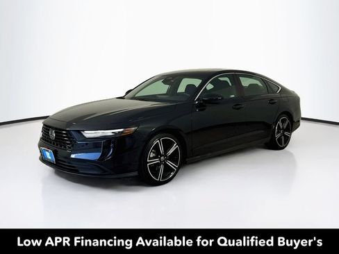 Used 2023 Honda Accord Sport image 3