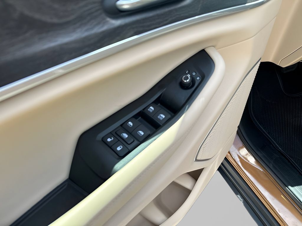 New 2026 Jeep Grand Cherokee Limited RWD image 18