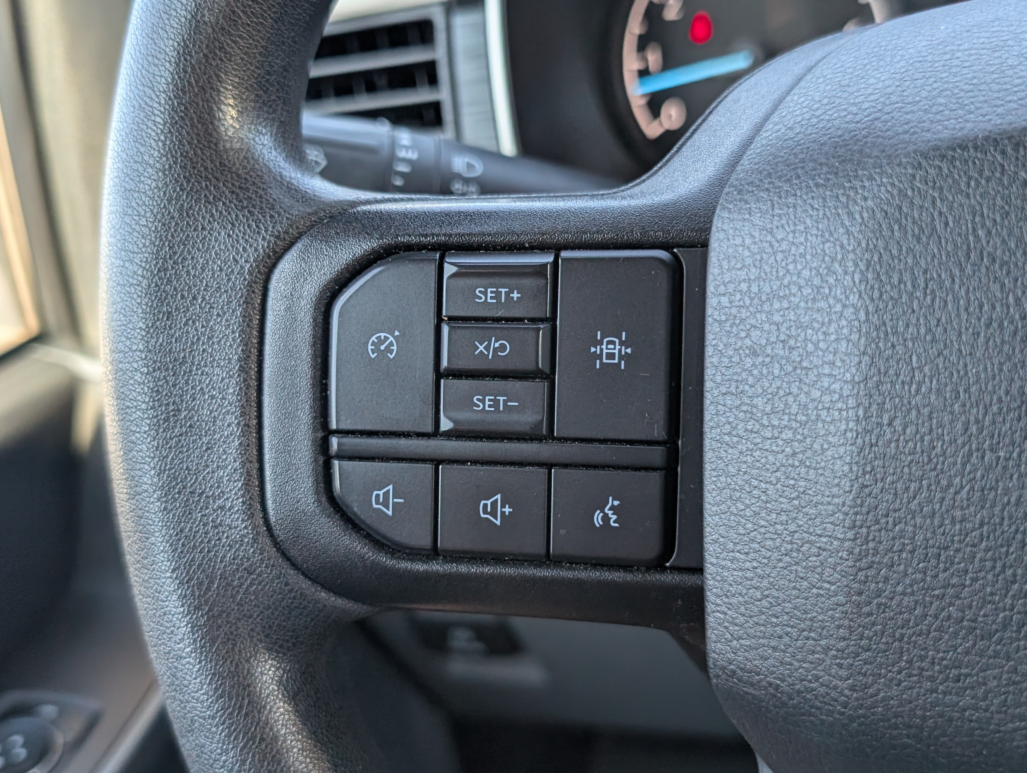 Used 2021 Ford F150 XLT AWD/4WD image 23