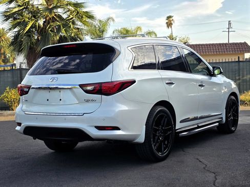 Used 2019 INFINITI QX60 Luxe w/ Sensory Package AWD/4WD image 3