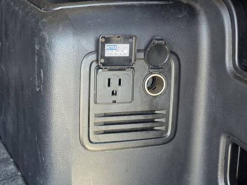 Used 2022 Toyota 4Runner SR5 Premium w/ Moonroof Package image 30