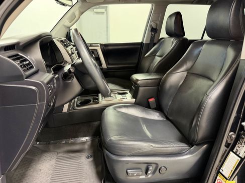 Used 2019 Toyota 4Runner Limited RWD image 11