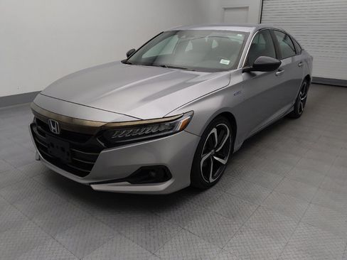 Used 2022 Honda Accord Sport image 2