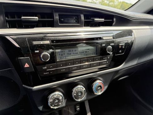 Used 2014 Toyota Corolla L FWD image 10
