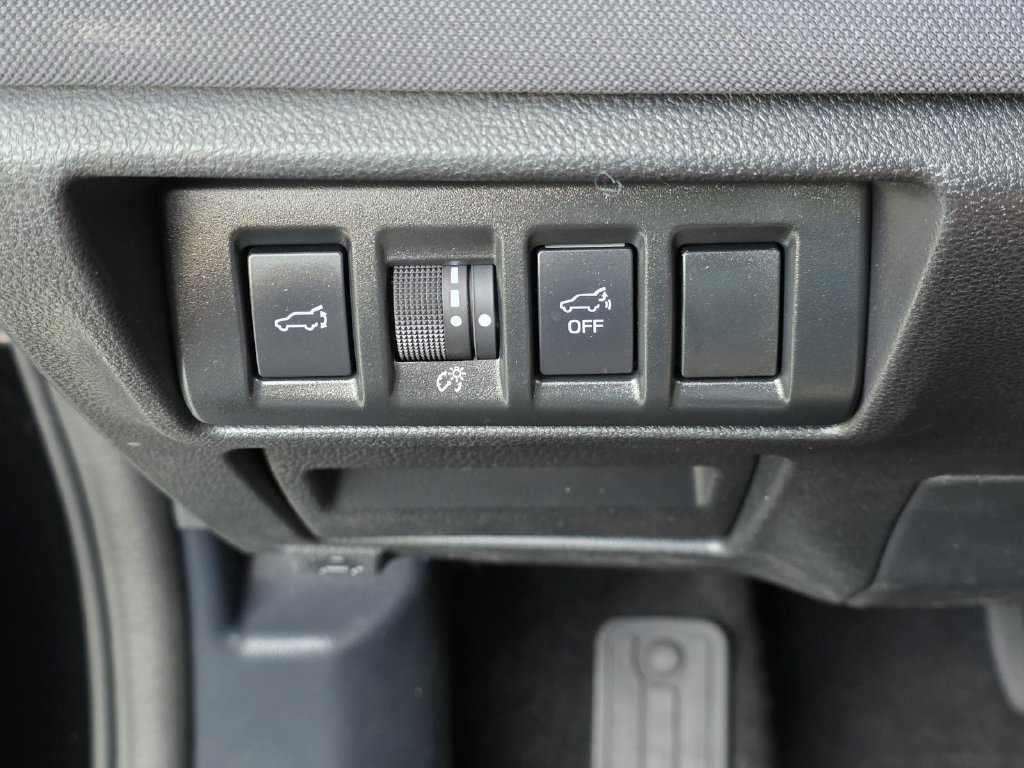 Used 2024 Subaru Outback Premium AWD/4WD image 21