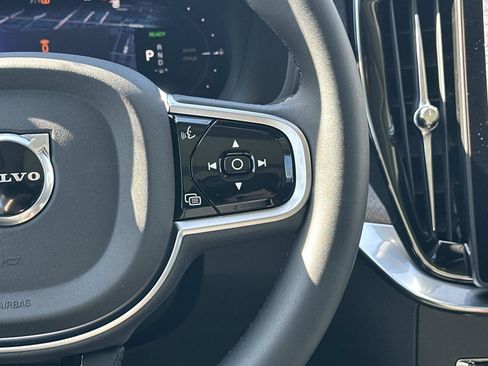 New 2026 Volvo XC90 T8 Ultra w/ Protection Package Premier image 9