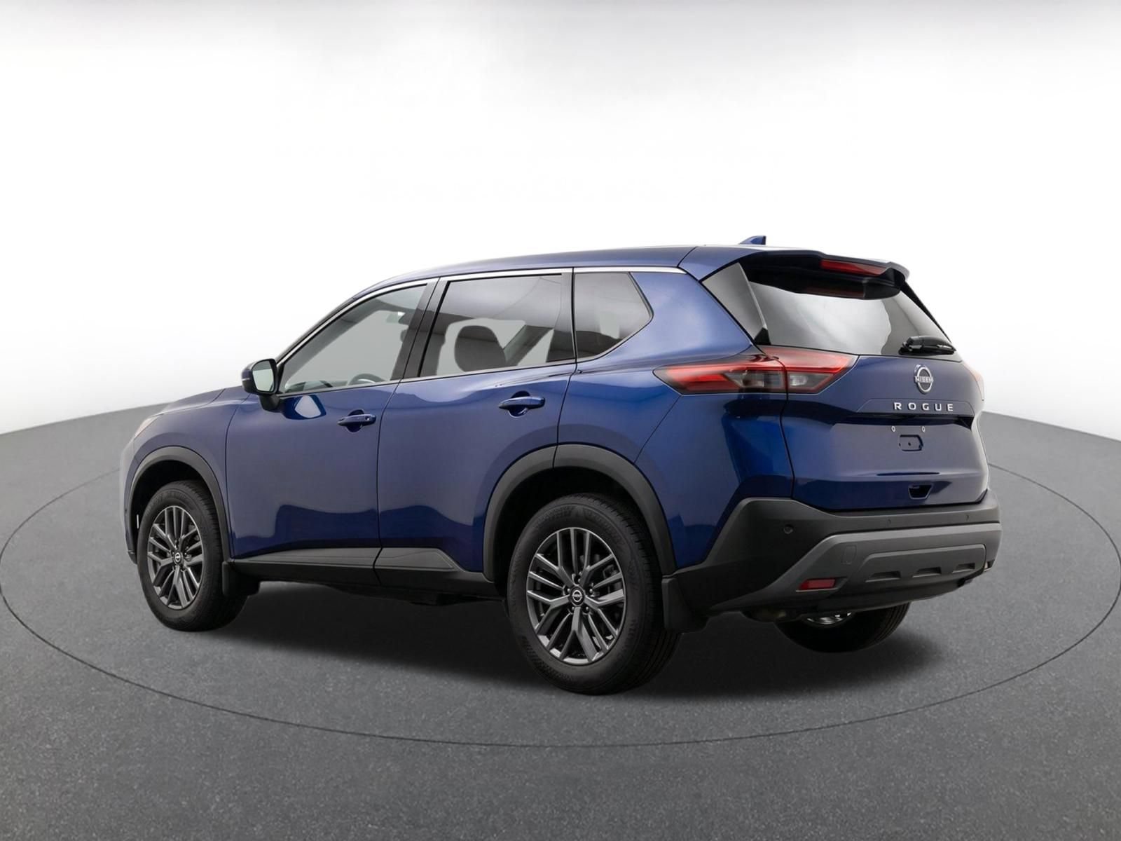 Used 2026 Nissan Rogue SV AWD/4WD image 6