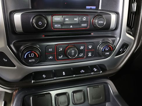 Used 2015 GMC Sierra 1500 SLT w/ Suspension Package, Off-Road AWD/4WD image 34