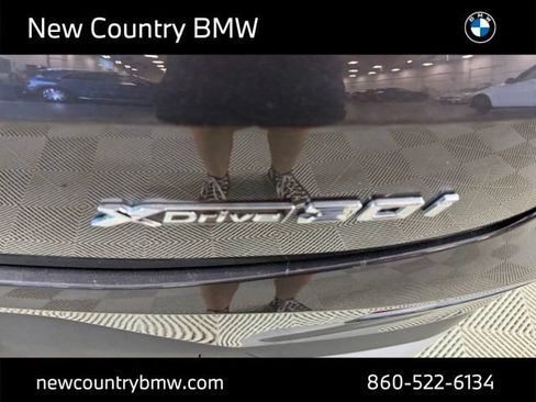 Used 2024 BMW X4 xDrive30i w/ Premium Package AWD/4WD image 11