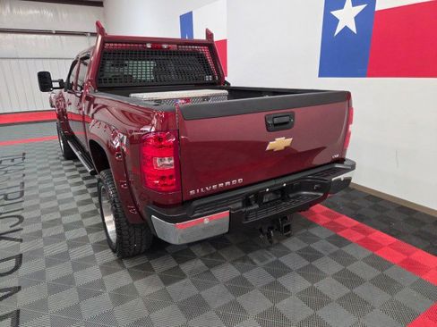 Used 2013 Chevrolet Silverado 2500 LTZ w/ LTZ Plus Package image 13